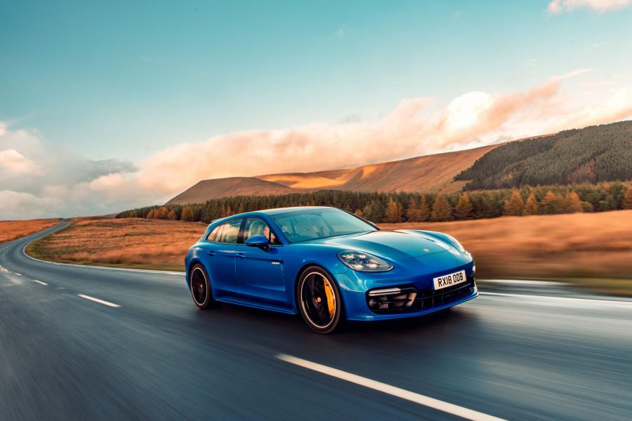  Porsche Panamera Turbo S E-Hybrid Sport Turismo (971) 2018 года  (UK) (фото 1 из 10)